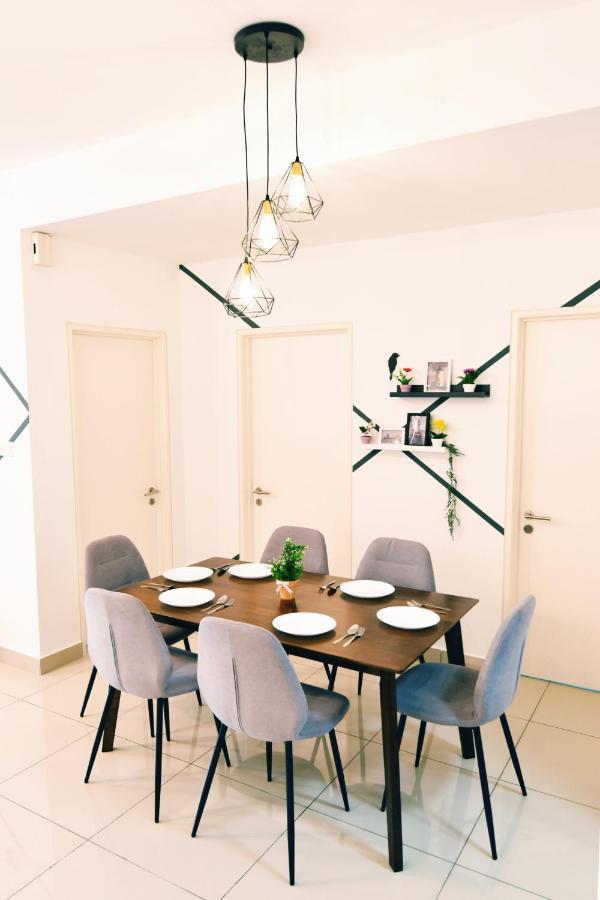 Beautiful Relaxing Home In Skyarena Ascenda Kuala Lumpur Luaran gambar